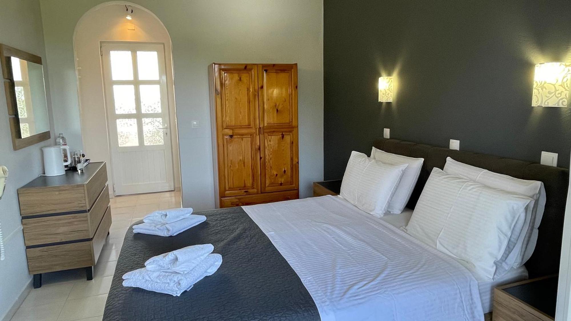 Alonaki Bay Appartement *